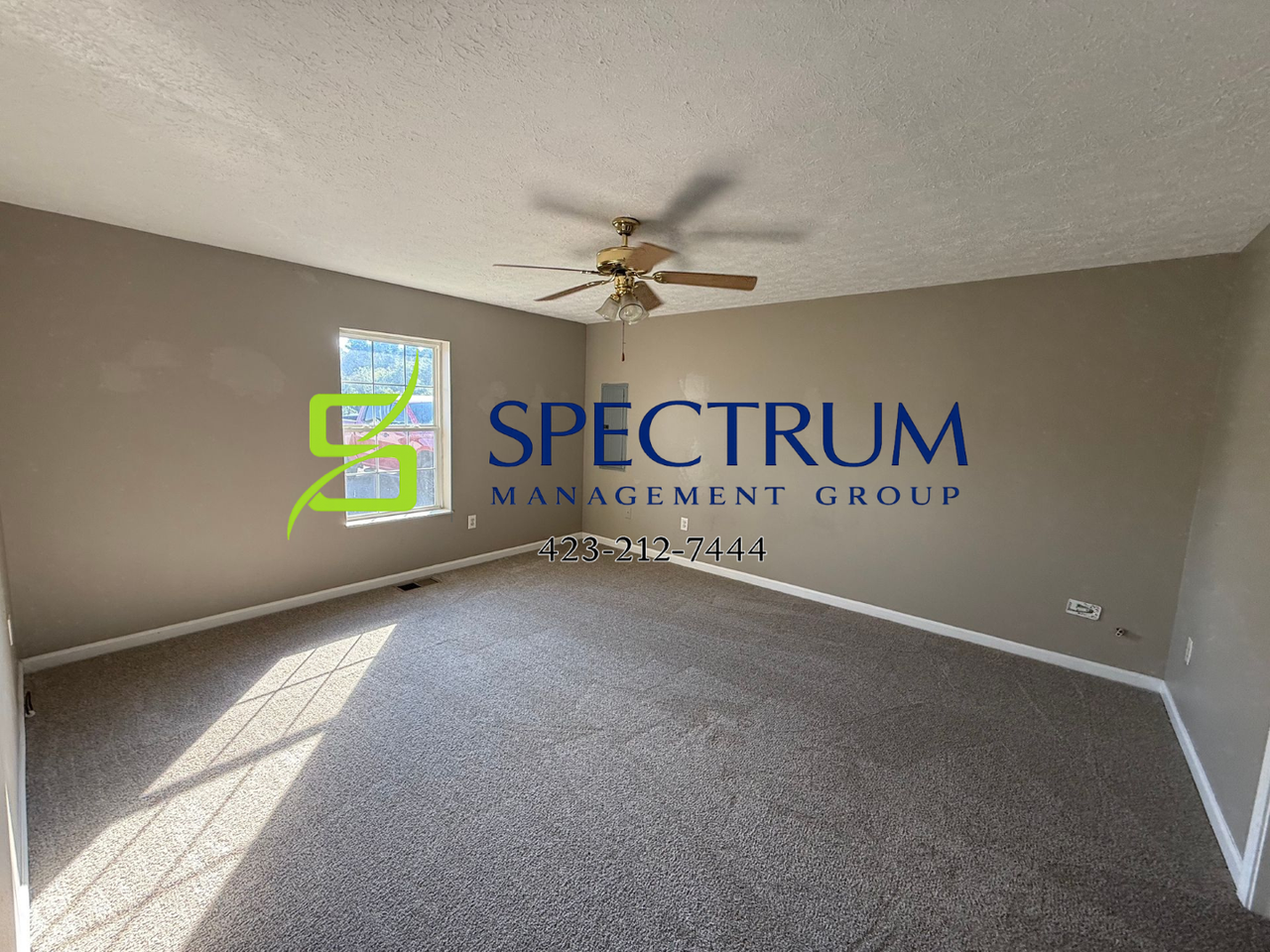 533 Amanda Cir - Photo 5 of 10