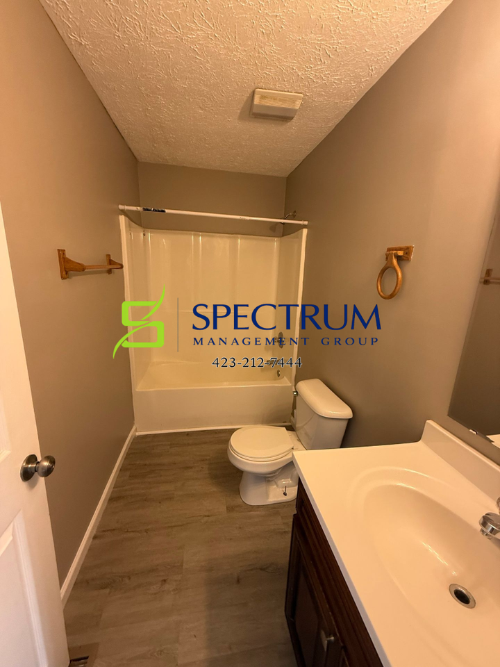 533 Amanda Cir - Photo 7 of 10