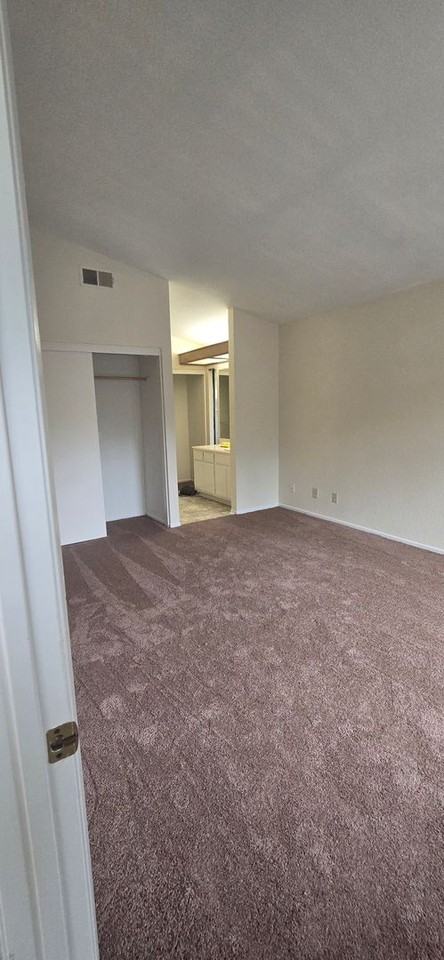 22750 Mountain View Rd - Photo 4 of 8