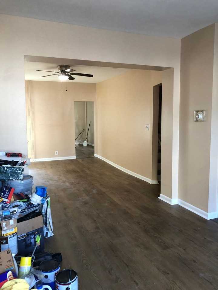 1119 S Clinton Ave - Photo 2 of 18
