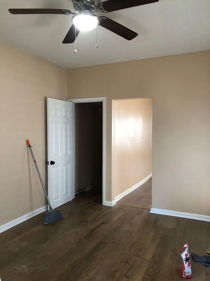 1119 S Clinton Ave - Photo 6 of 18