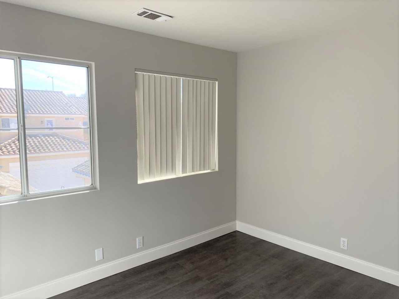 1224 Manzanita Way - Photo 3 of 11