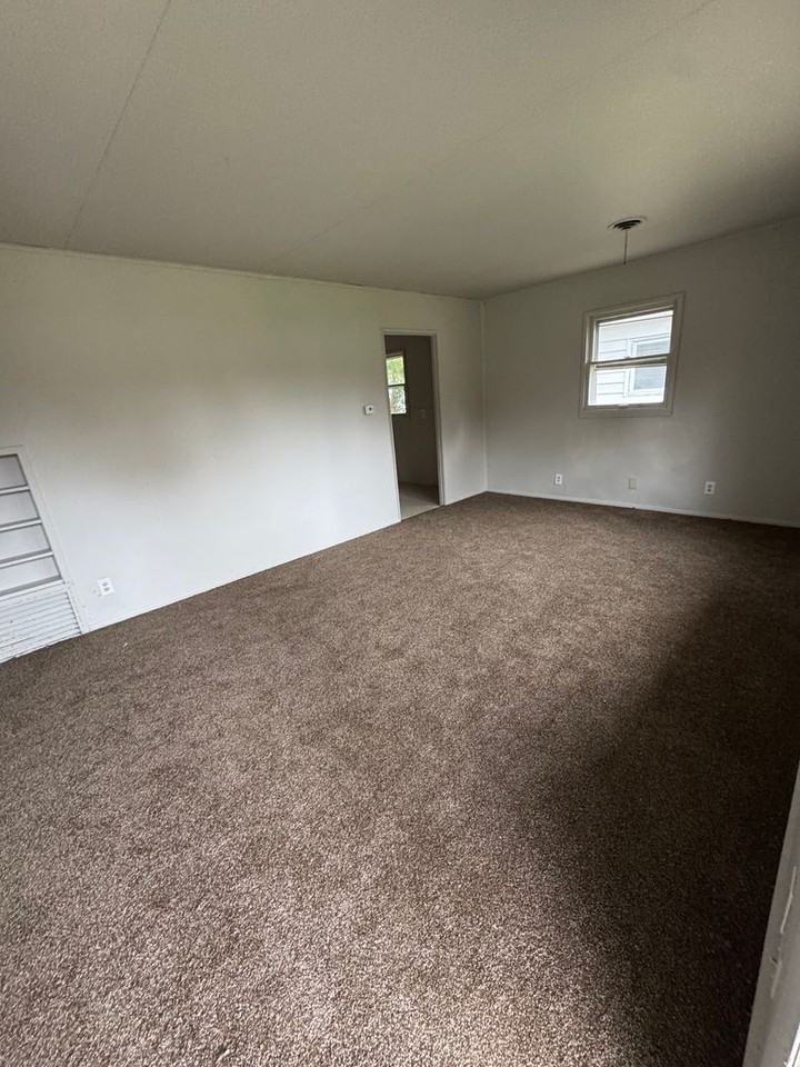 4730 Reed St - Photo 2 of 8