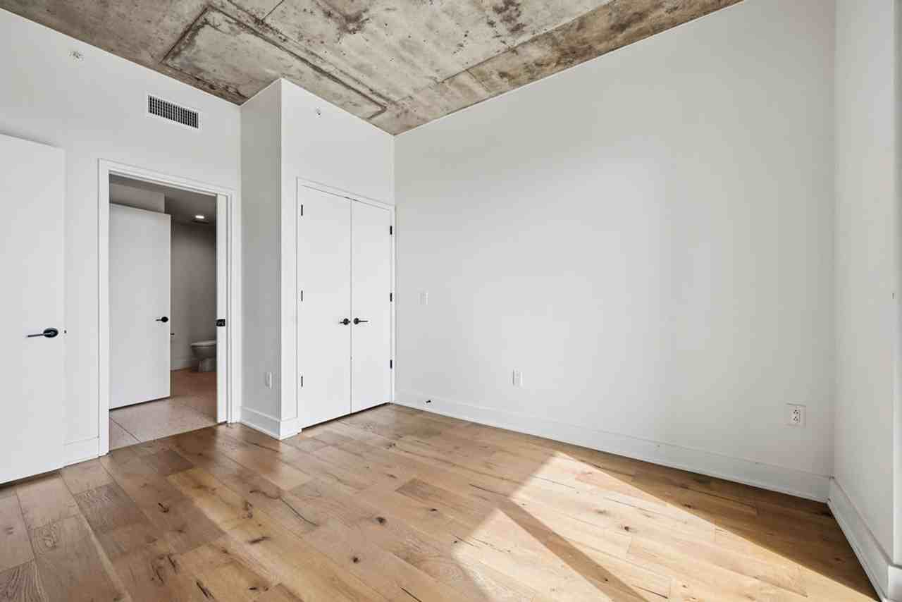 48 East Ave #2506 - Photo 7 of 28