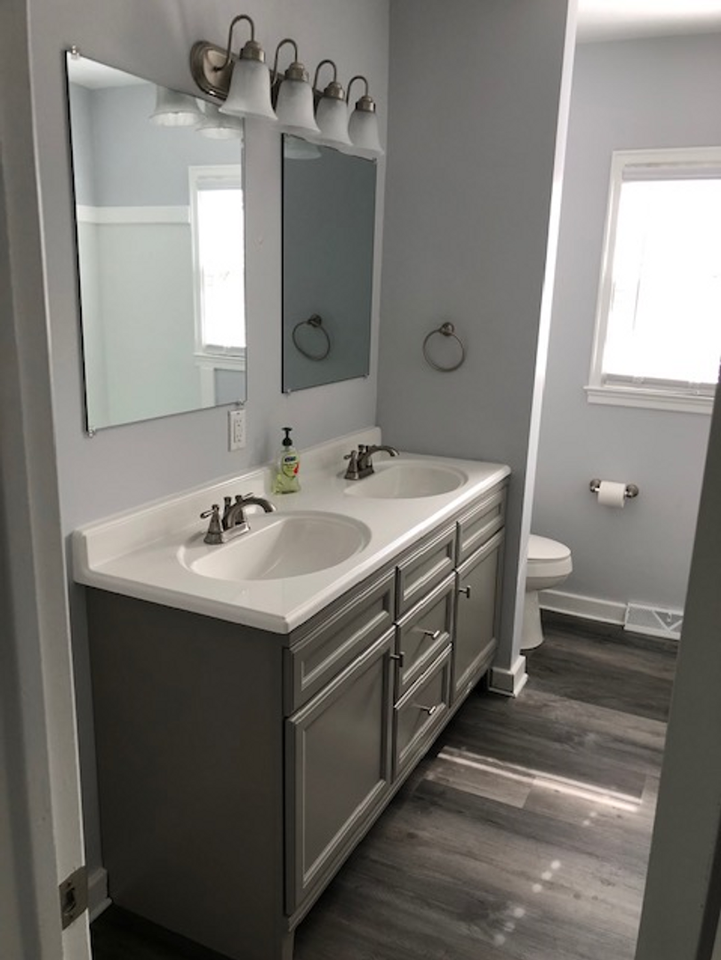 420 Ashworth Rd - Photo 6 of 17