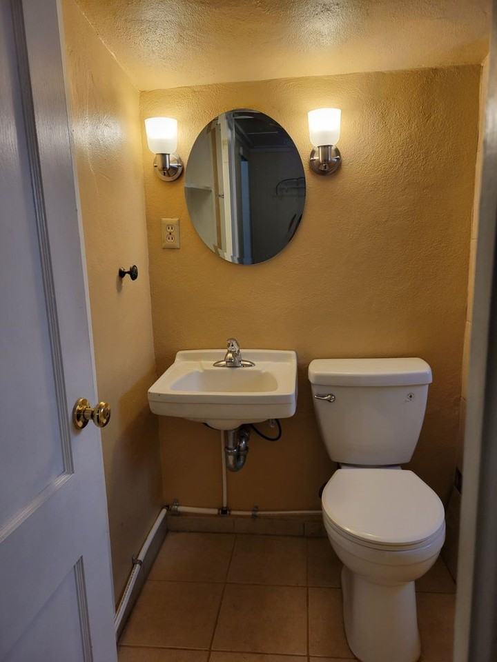 429 1st St - Photo 6 of 17