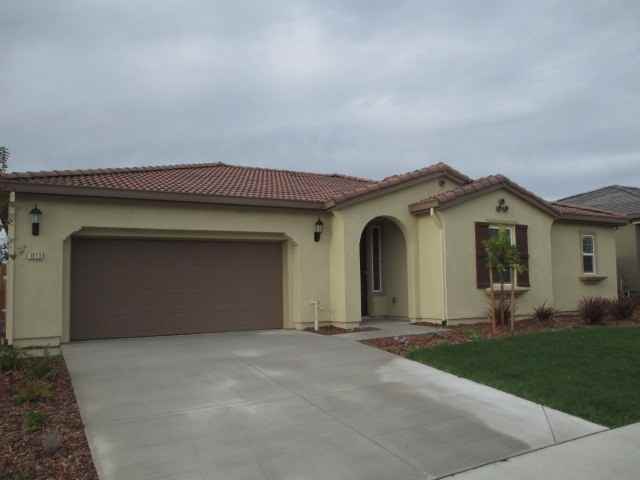 1613 Monroe Way - Photo 2 of 12