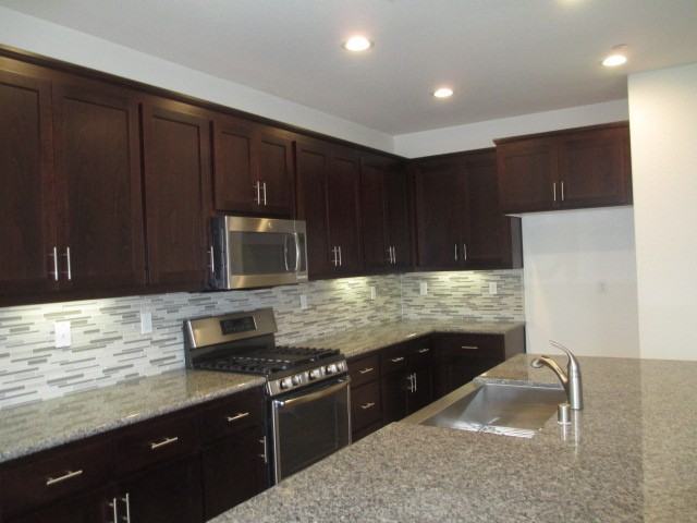 1613 Monroe Way - Photo 3 of 12