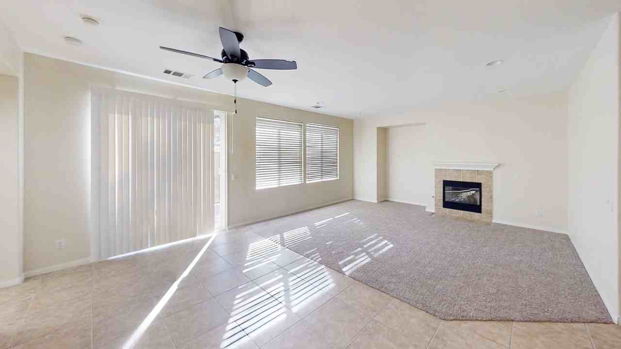 1559 Midnight Sun Dr - Photo 2 of 17