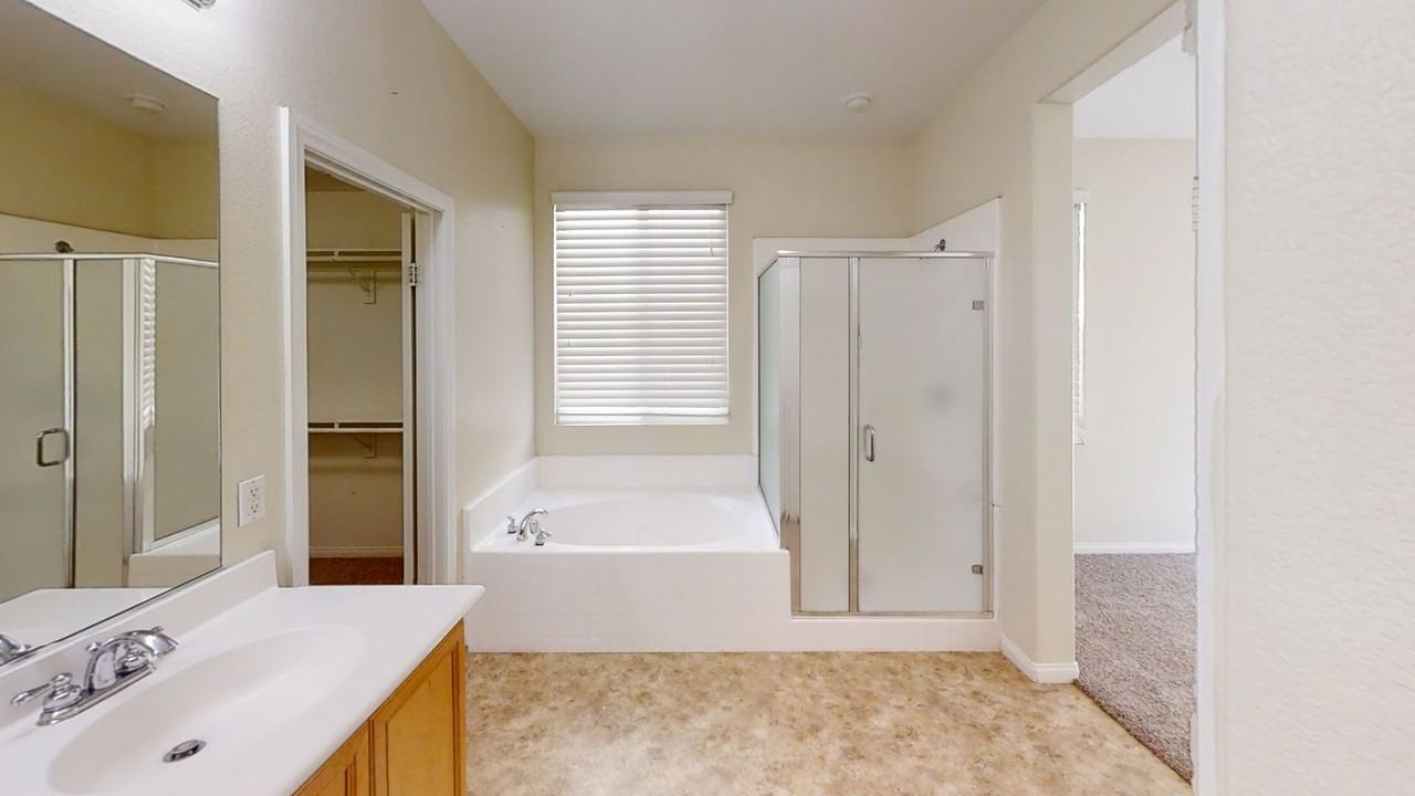 1559 Midnight Sun Dr - Photo 6 of 17