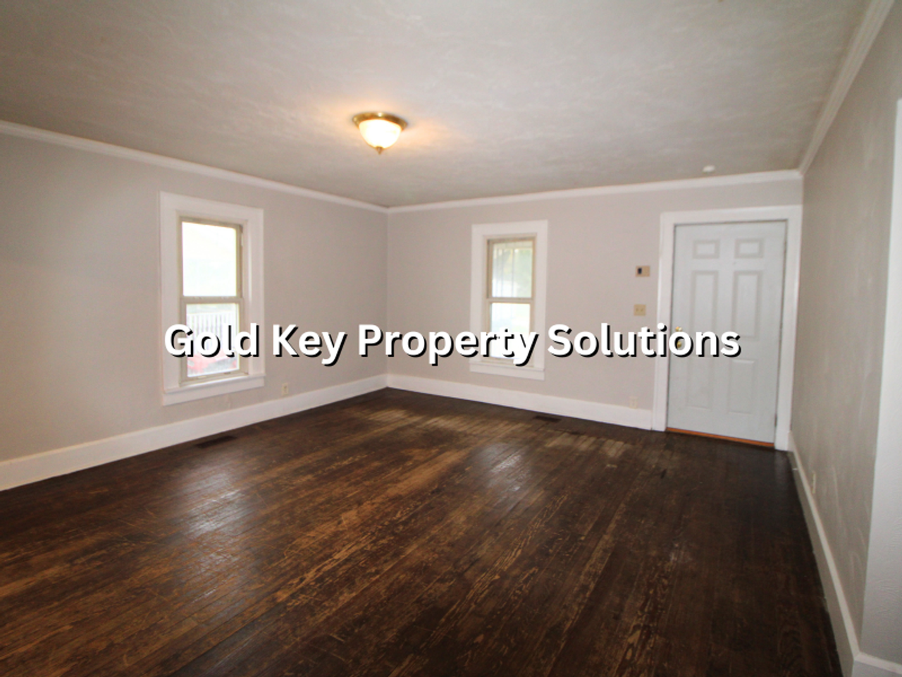 2338 Walnut St - Photo 4 of 22