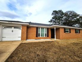 305 W Greenfield Dr - Photo 1 of 1