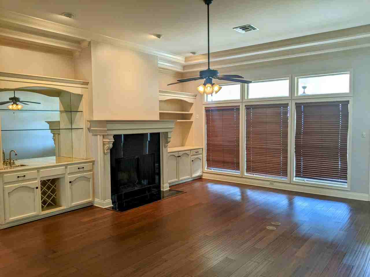 103 Southwood Dr - Photo 2 of 26
