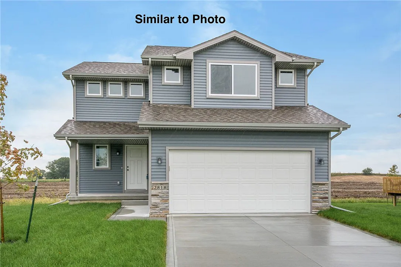 925 Knoll Dr