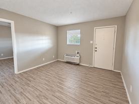 602 W Avenue M #24 - Photo 1 of 1