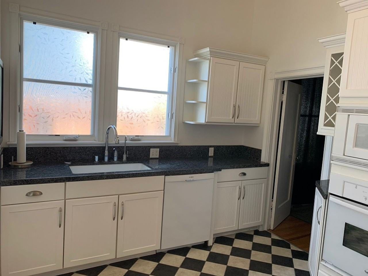 1051 Buchon St - Photo 2 of 12