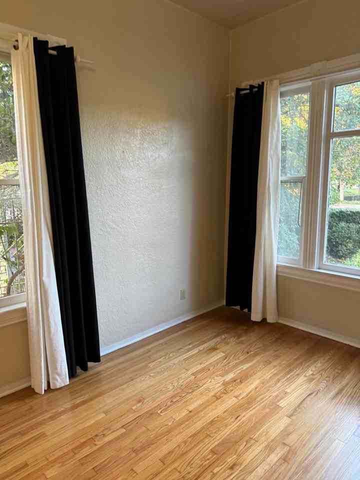 1051 Buchon St - Photo 6 of 12