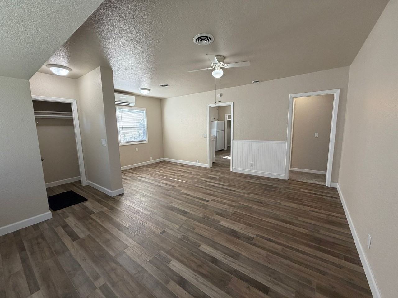 947 Sw 14th St - Photo 5 of 20