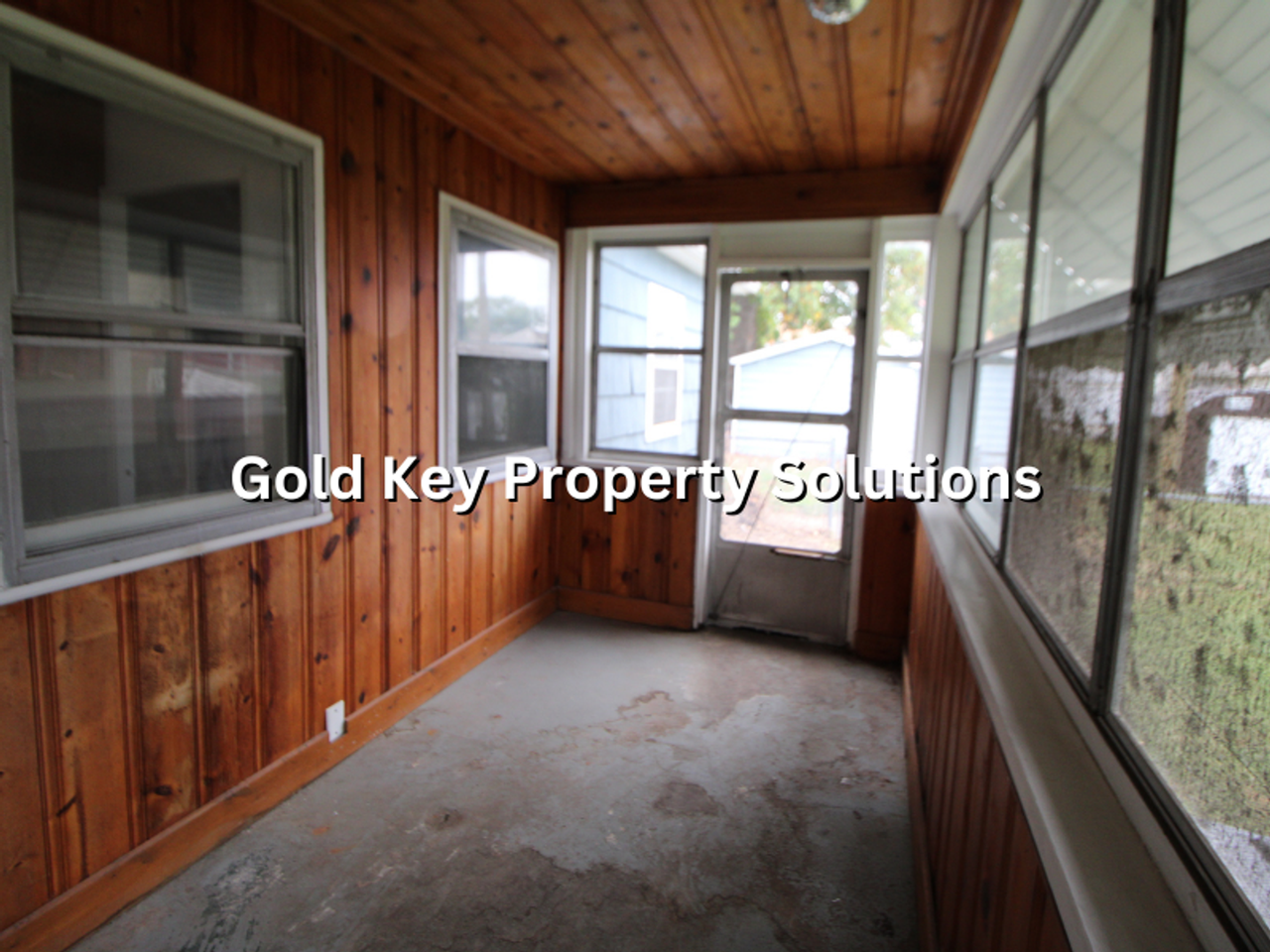 202 E 37th St - Photo 6 of 20