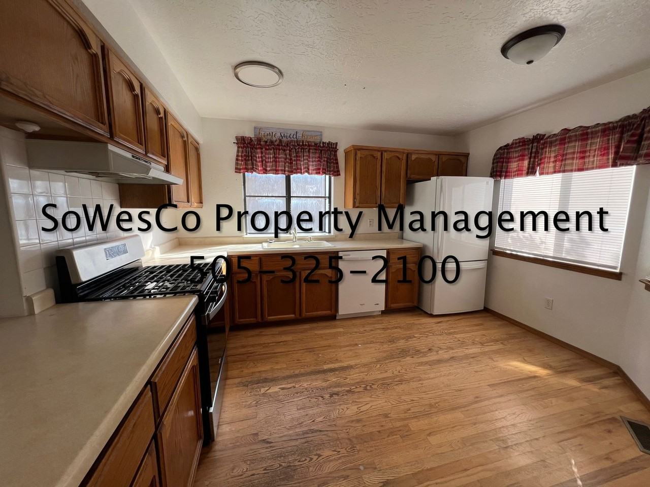 2110 Ranch Dr - Photo 3 of 16