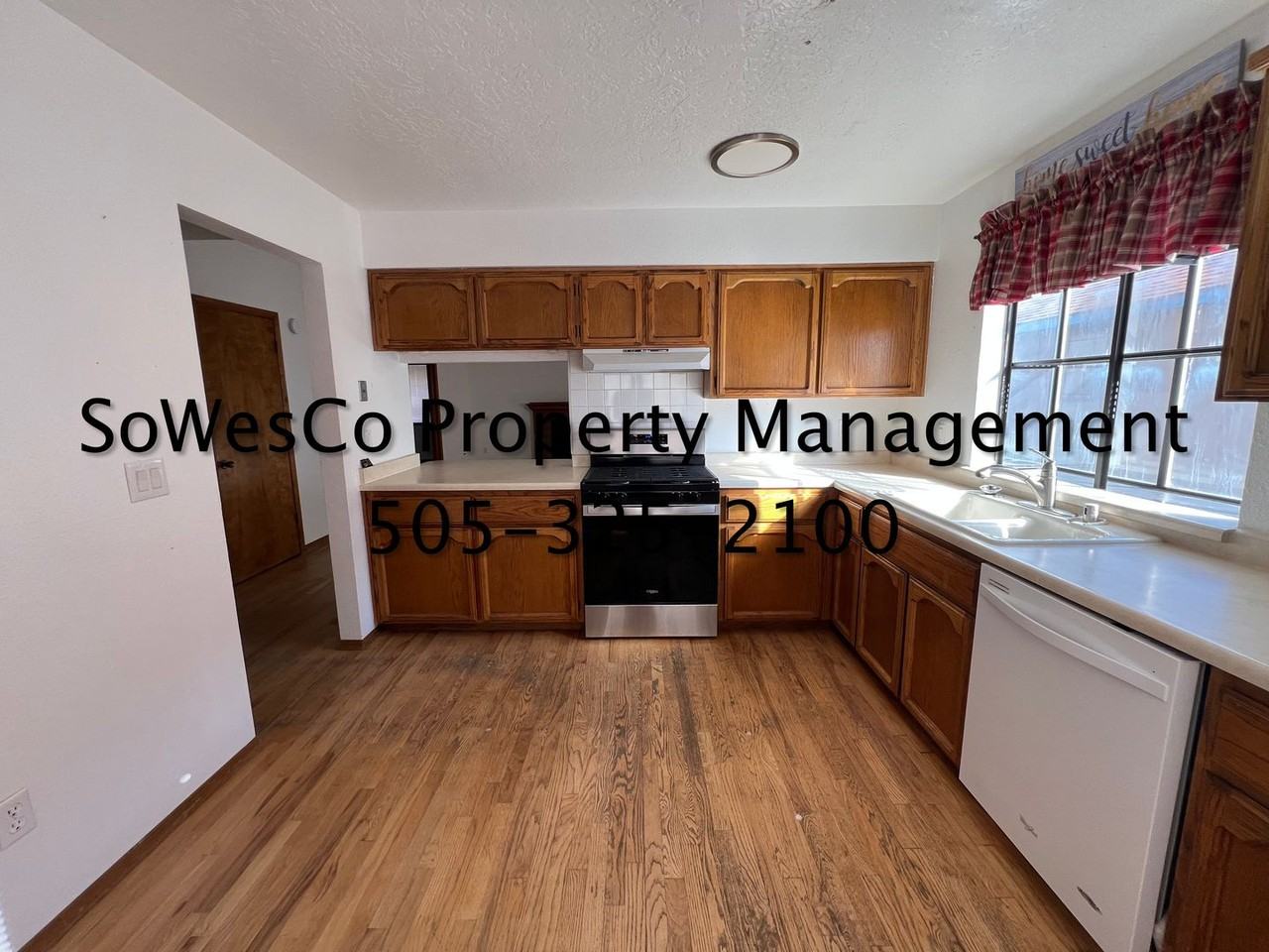 2110 Ranch Dr - Photo 4 of 16