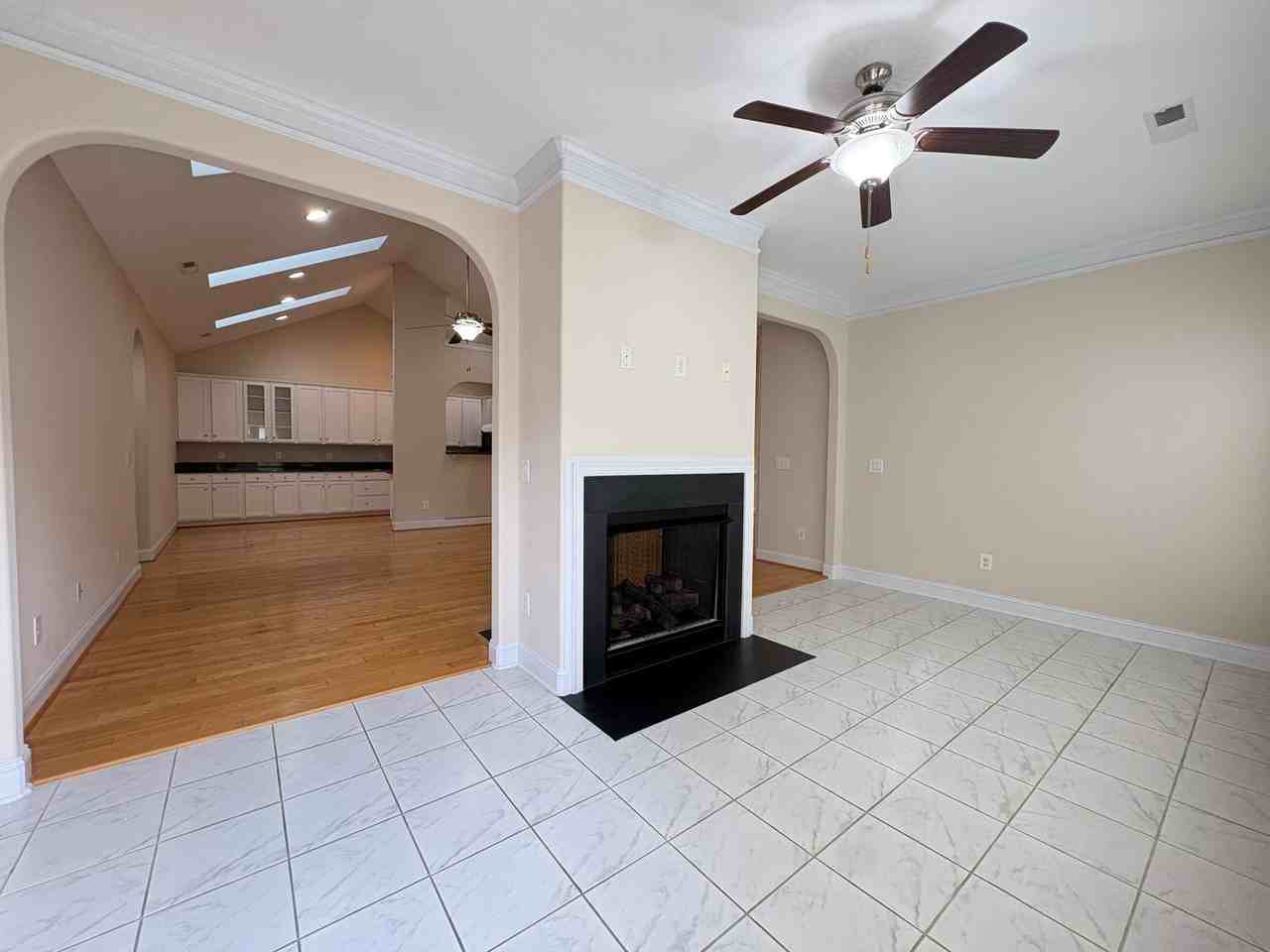 204 Friedberg Village Dr - Photo 5 of 27