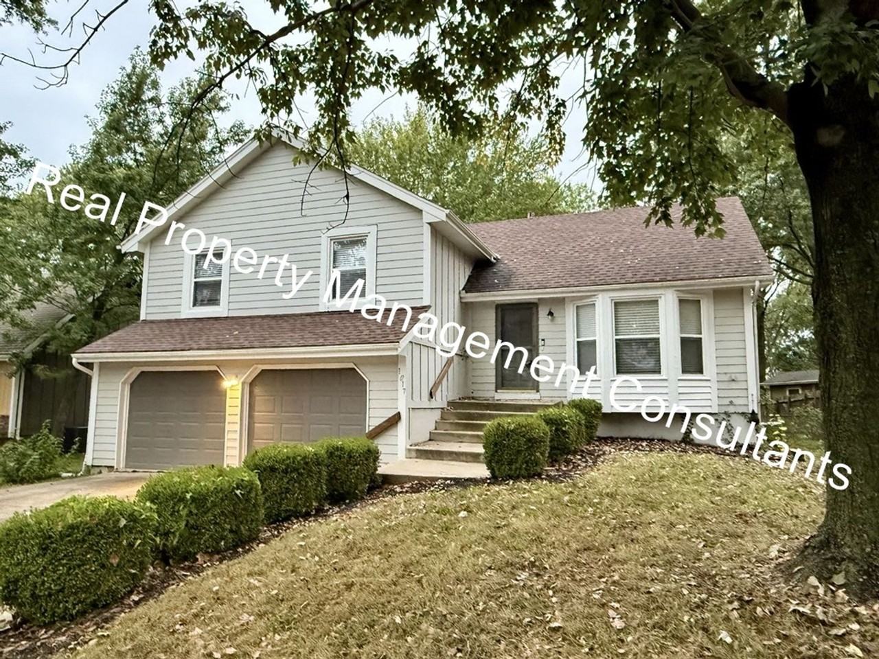 1017 S Kenwood St - Photo 2 of 29