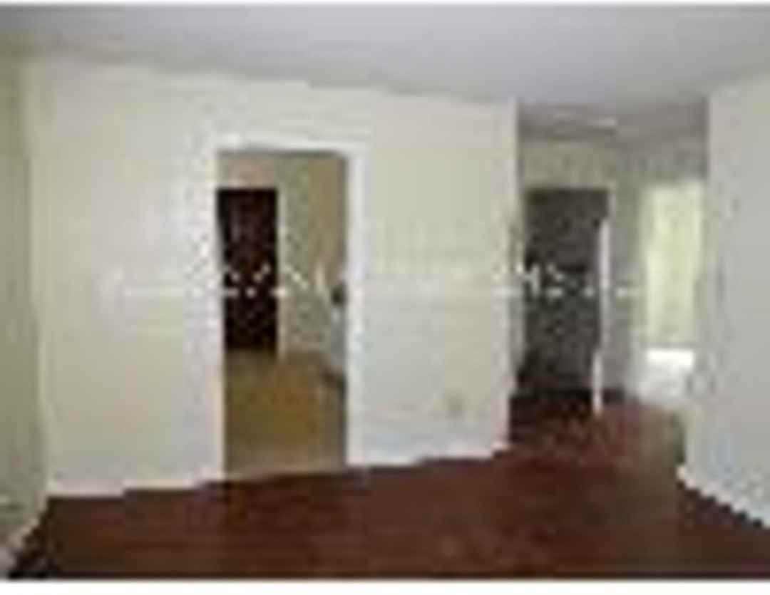 956 Emmie St - Photo 3 of 31