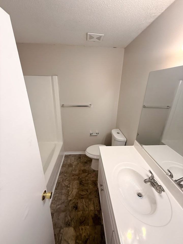 1804 Claudia Cir - Photo 6 of 9