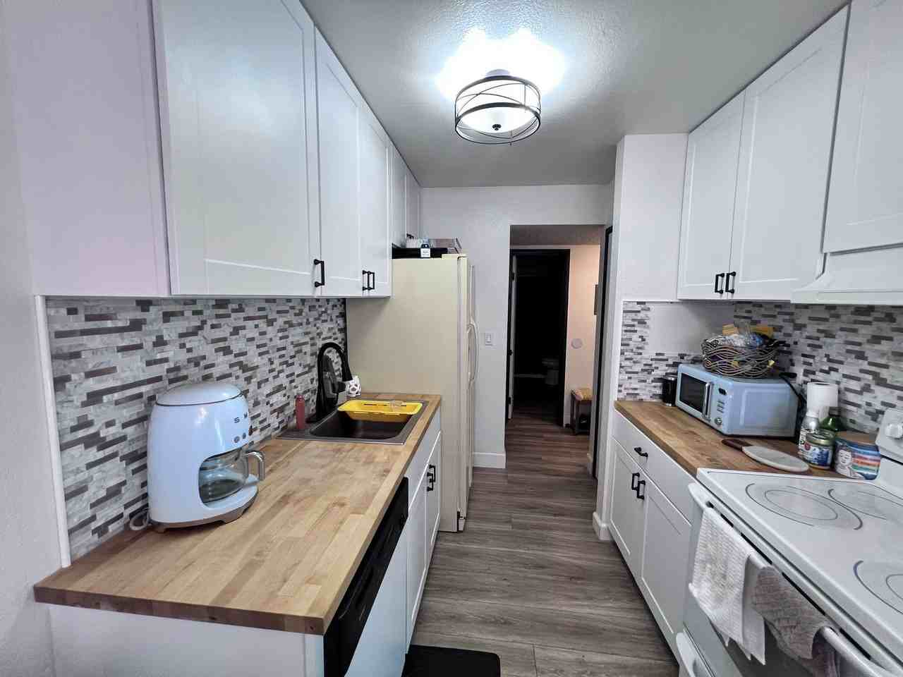 4600 Neil Rd #29 - Photo 5 of 11
