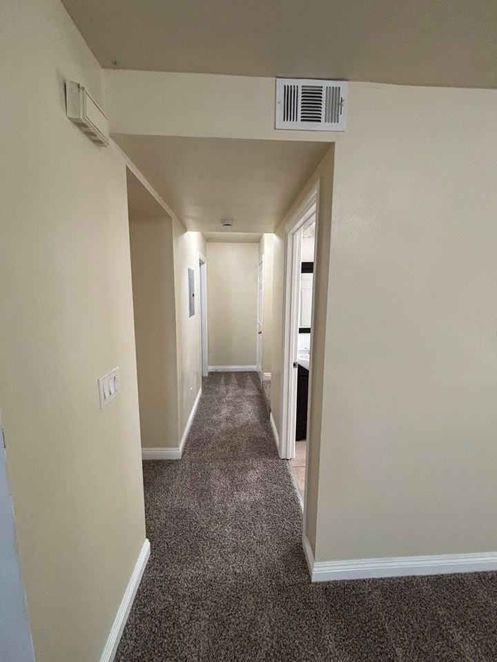 903 West 75th Street - Photo 7 of 21