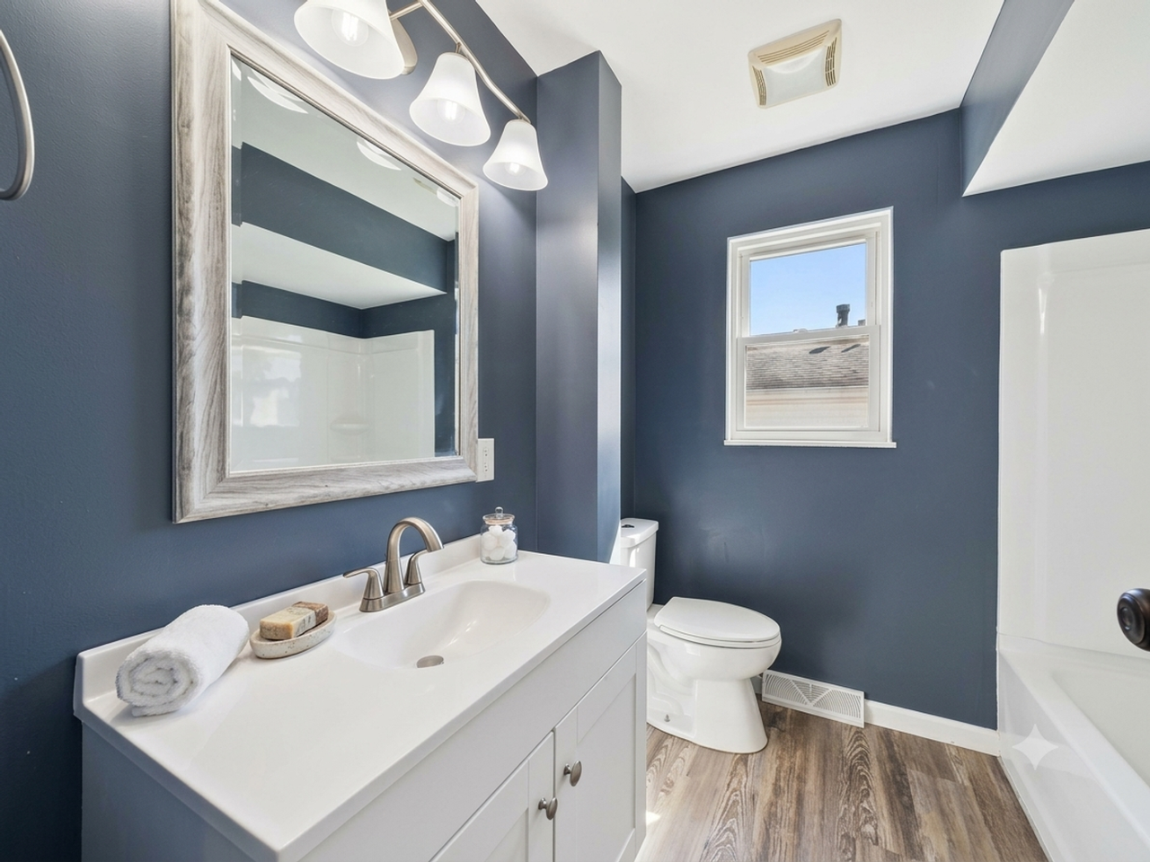 170 Akers Ave - Photo 6 of 9