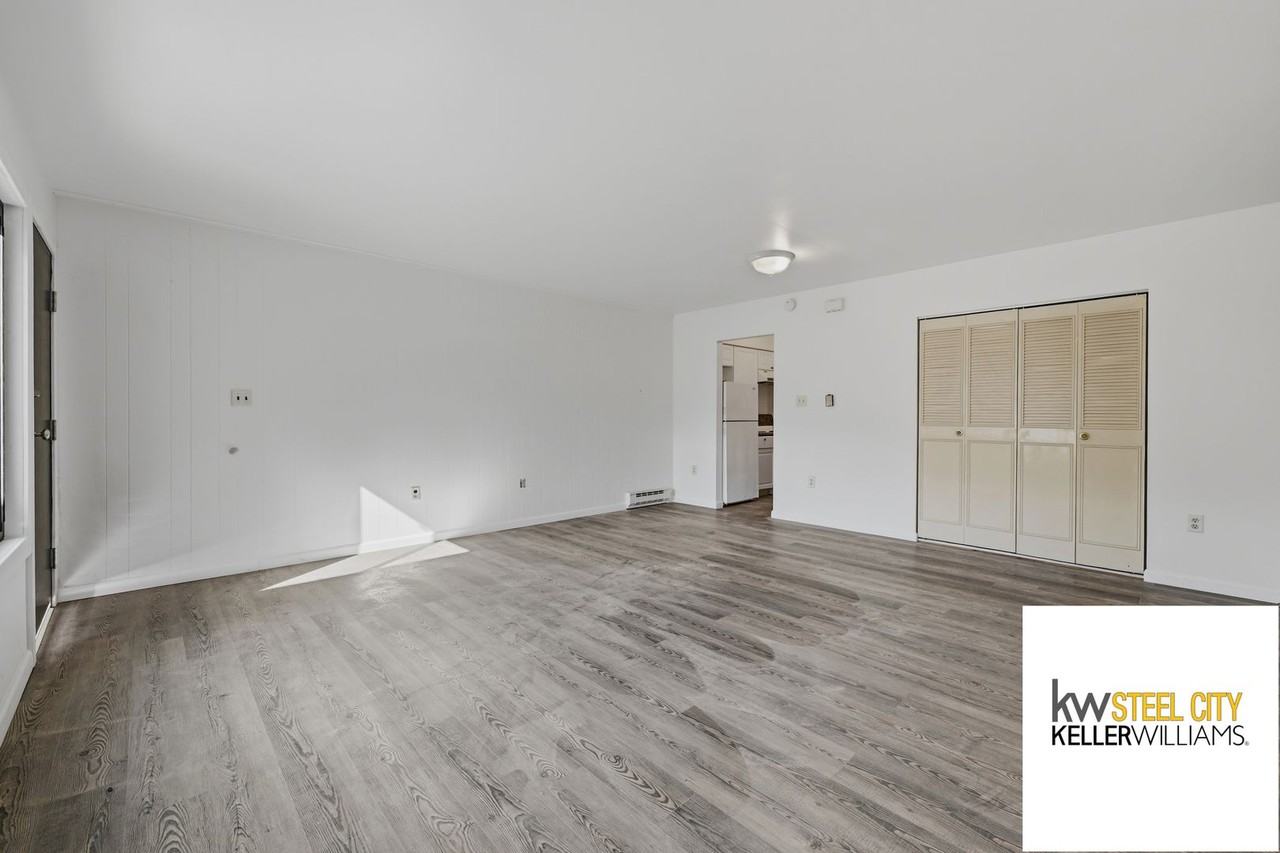 221 E Water St - Photo 5 of 15