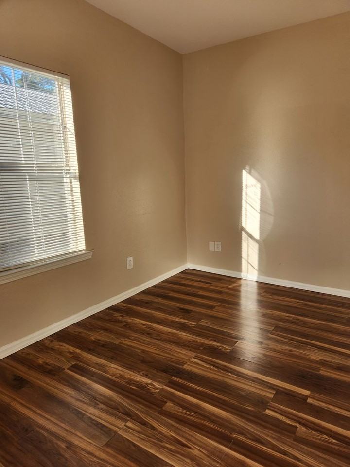 1787 N 49th St - Photo 2 of 10