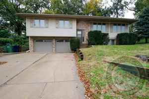 featured image of 212 Douglas Dr