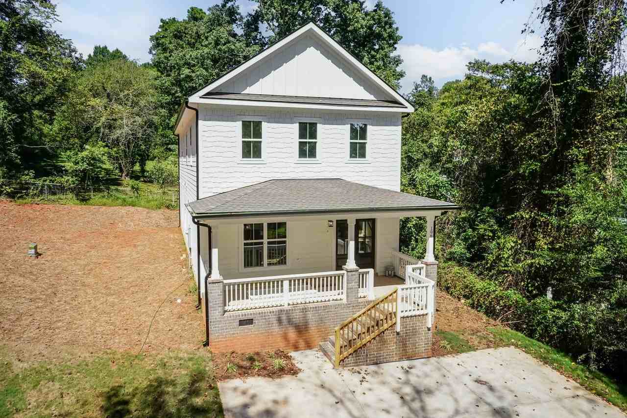106 Sherwood Ln - Photo 2 of 31