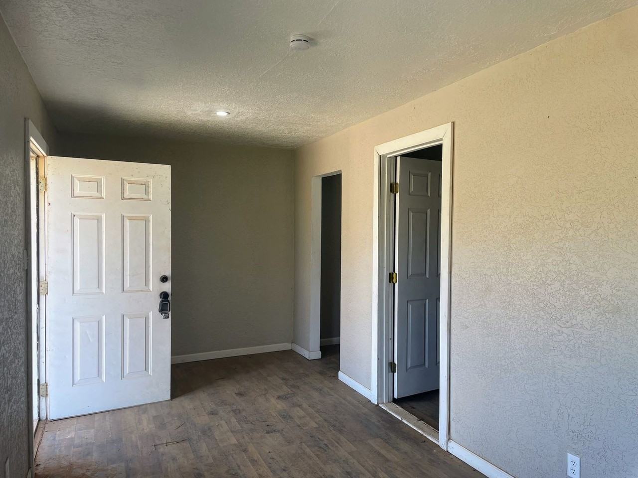 4207 Walnut St #B - Photo 4 of 14