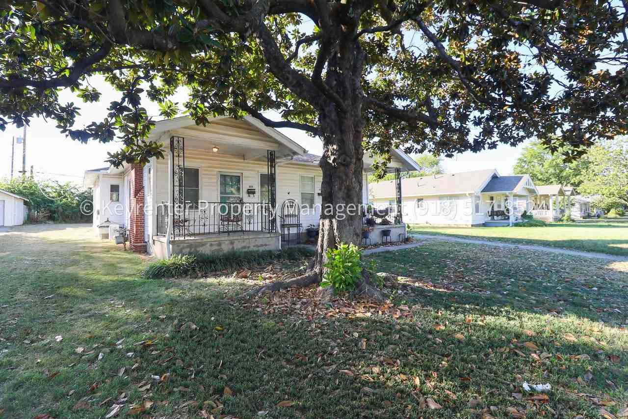1624 S Indianapolis Ave - Photo 3 of 31