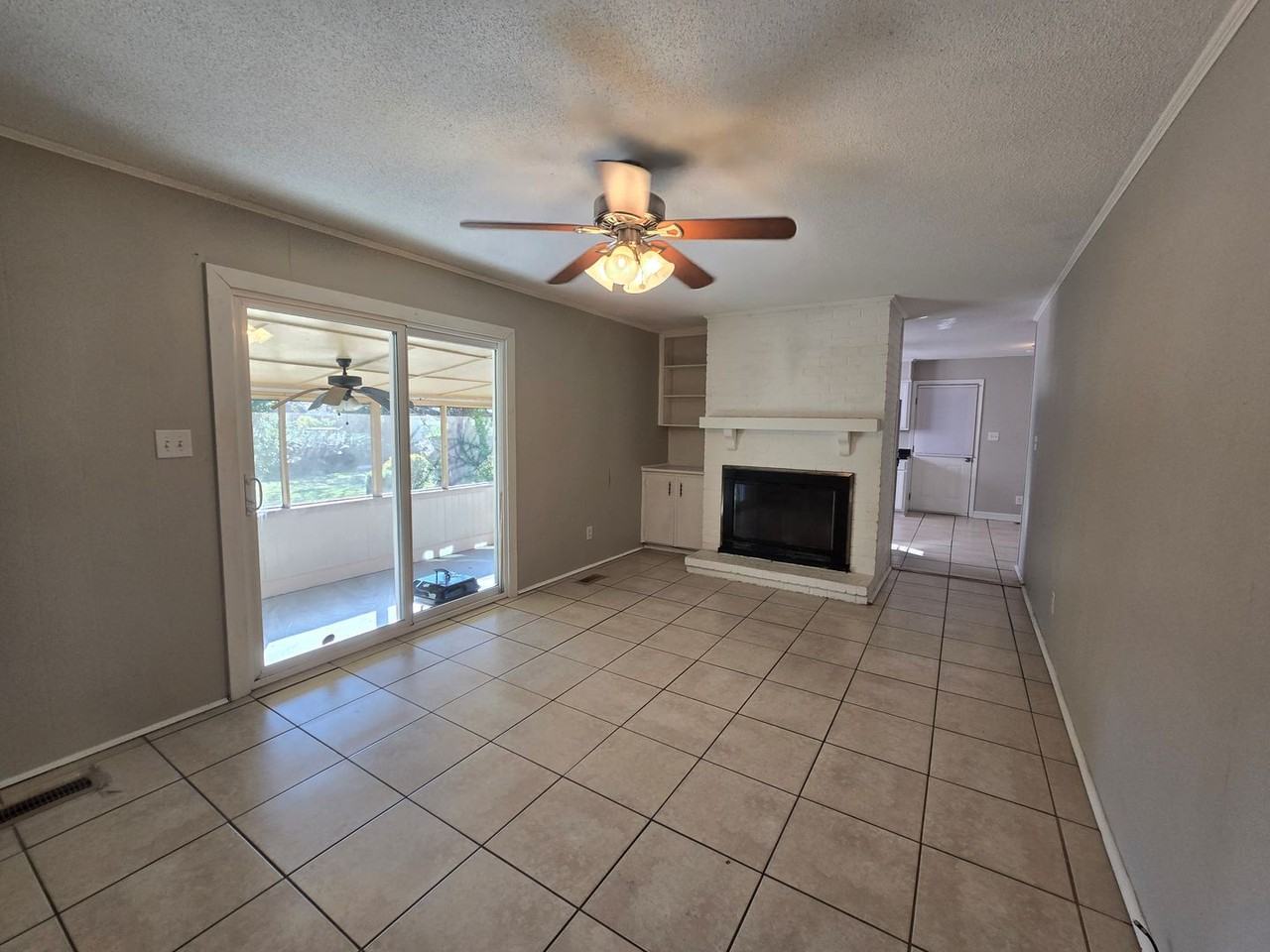 622 Bedford Rd - Photo 6 of 22
