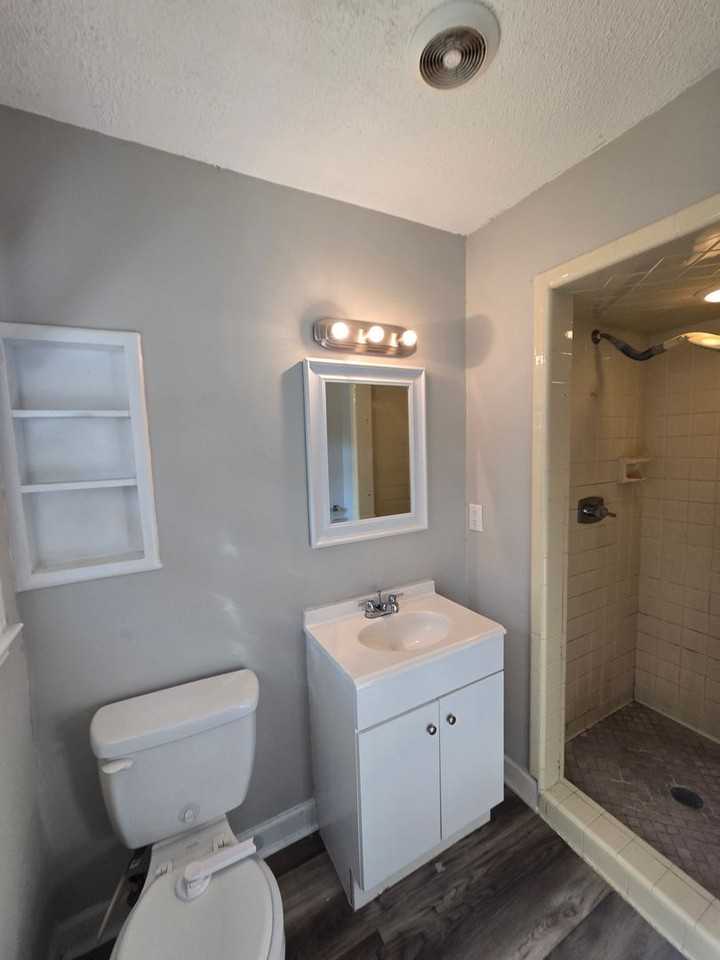 622 Bedford Rd - Photo 7 of 22