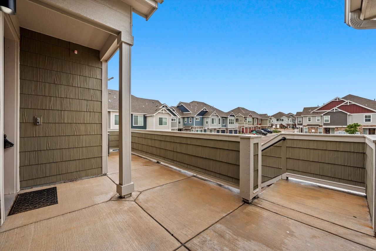23709 E Ida Dr - Photo 3 of 17