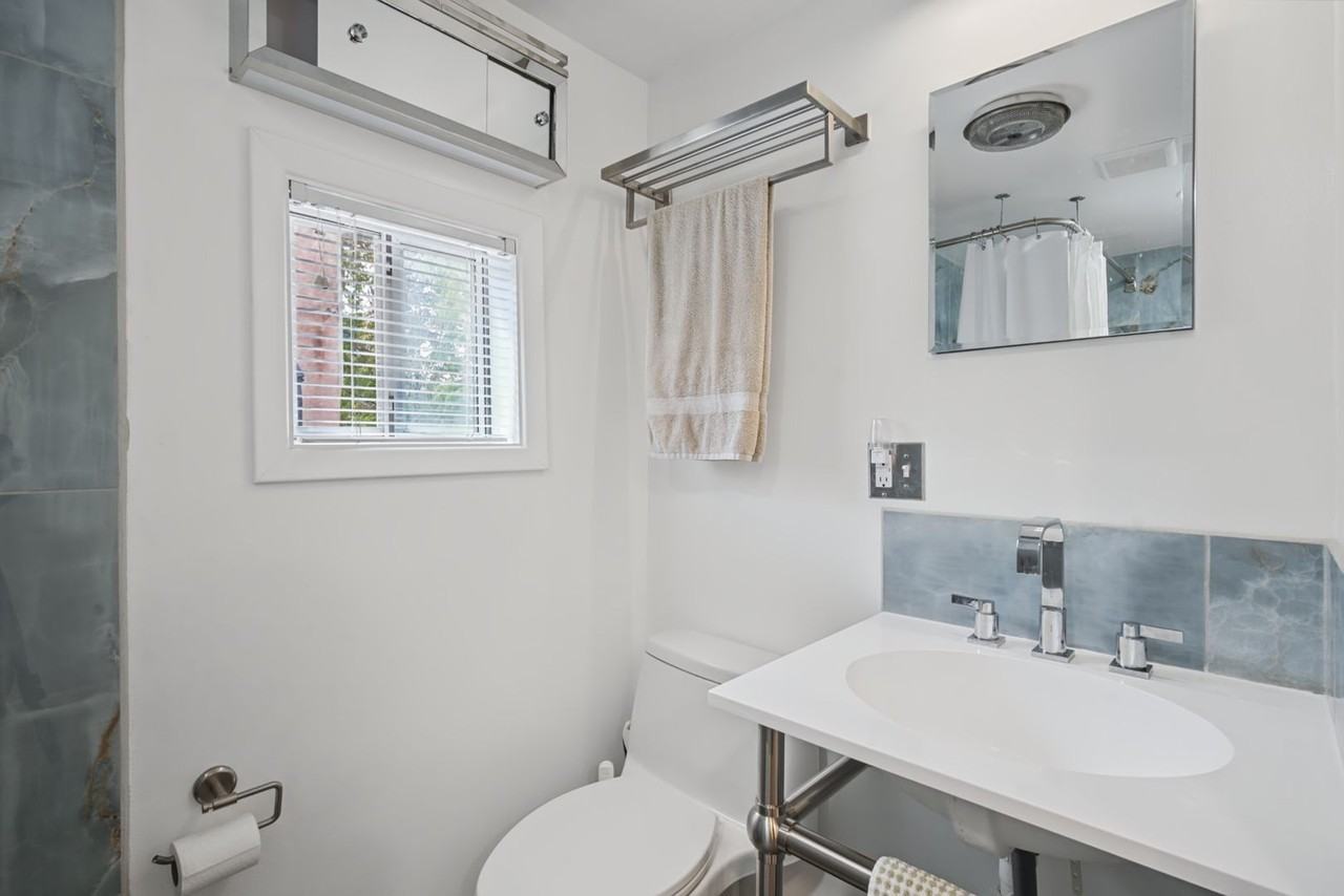 626B Gomez Rd - Photo 7 of 21