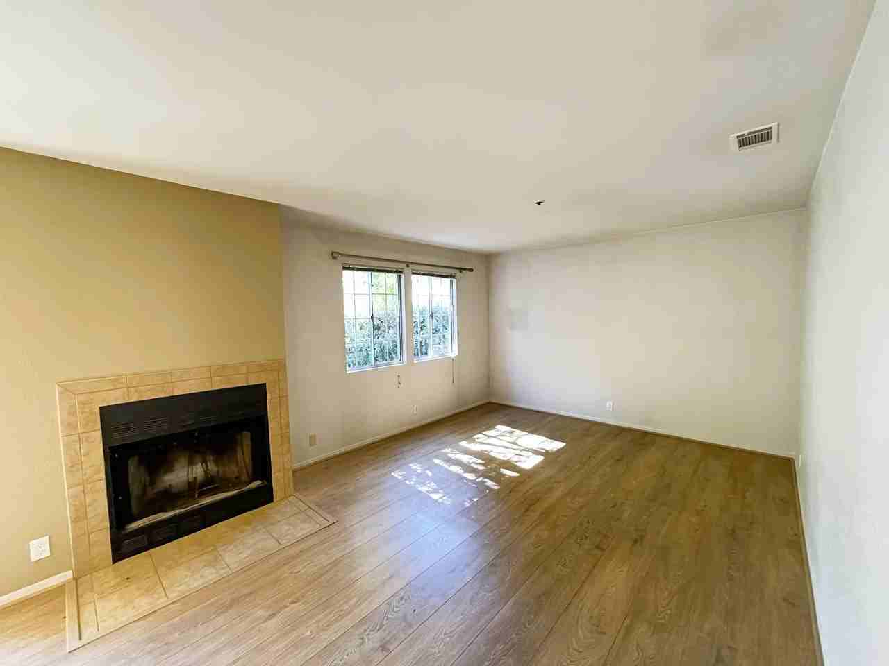 1043 Southwood Dr #K - Photo 2 of 20