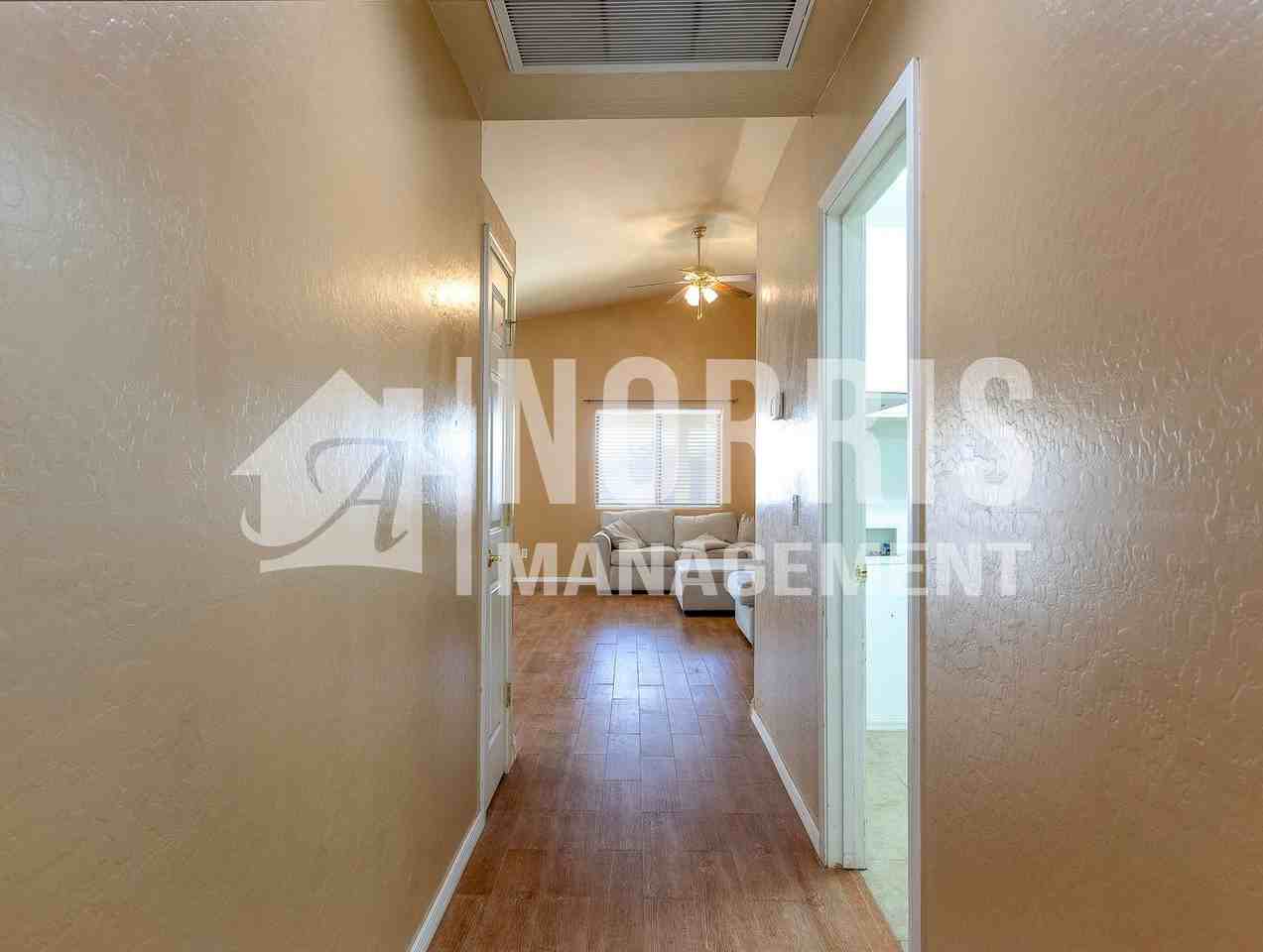 9051 W Raven Dr - Photo 6 of 41