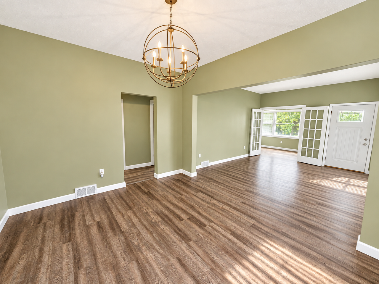1814 S Norton Ave - Photo 4 of 19