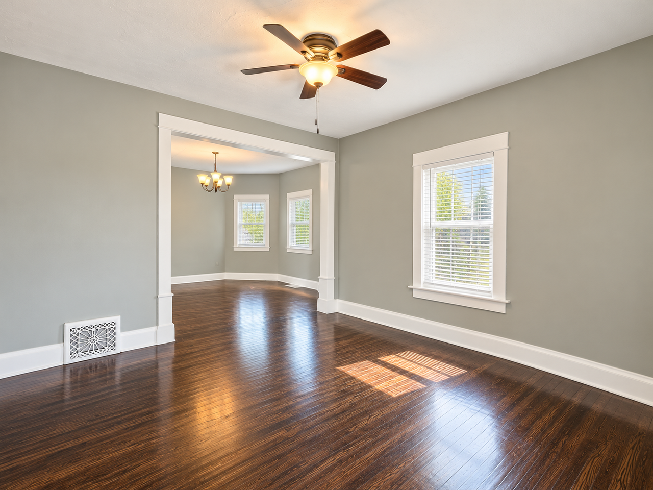 901 S Spring Ave - Photo 3 of 17