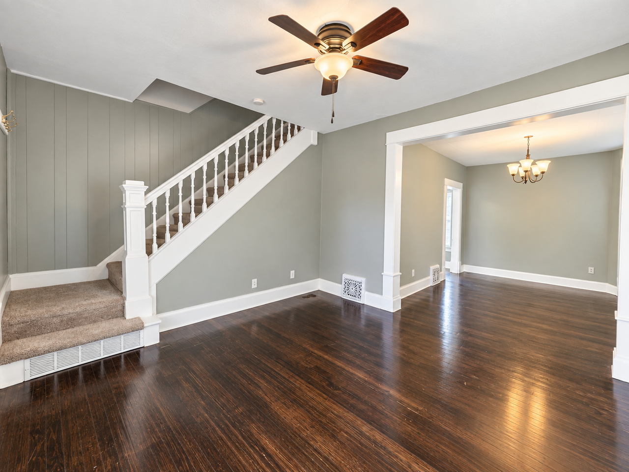 901 S Spring Ave - Photo 4 of 17