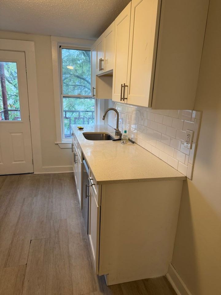 199 Cambridge St - Photo 5 of 8