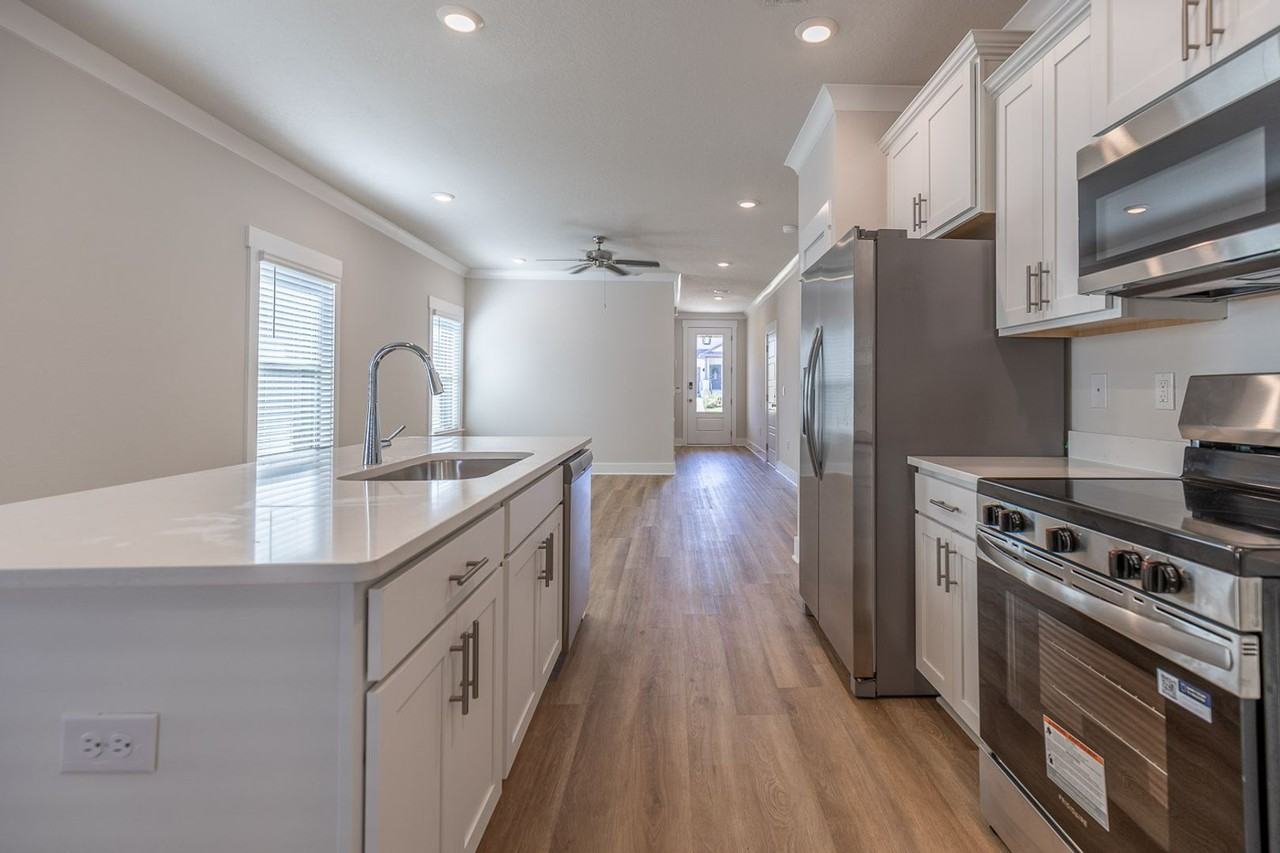 162 Ferdinand Ave - Photo 5 of 15