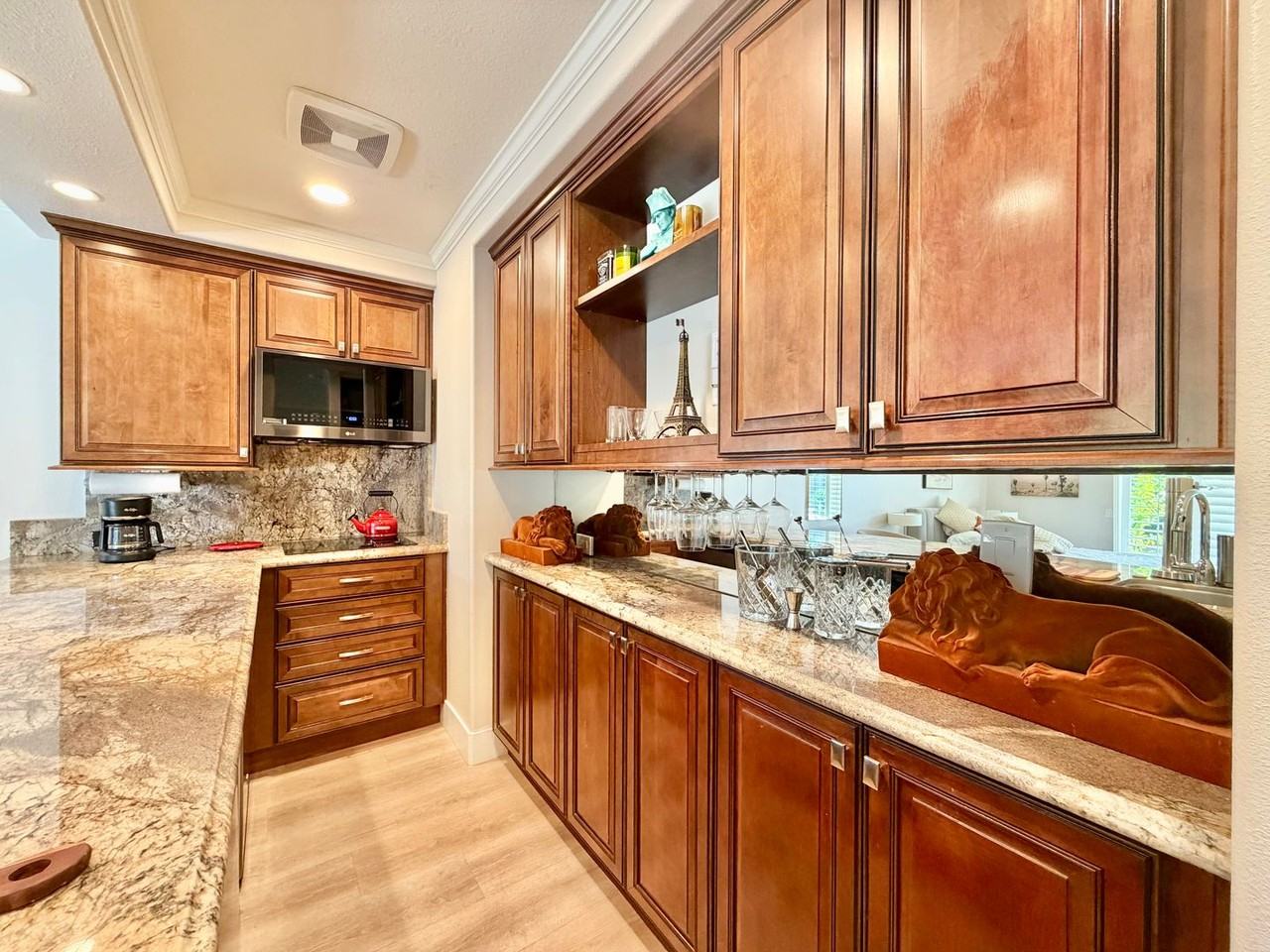 73850 Fairway Dr - Photo 2 of 16